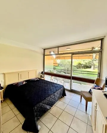 Agreable Avec Parking Privé *